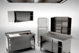 Arredi inox per cucine industriali: la cucina come un aeroporto (corsie, gate e flussi) per produrre tanto e senza caos