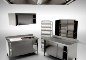 Arredi inox per cucine industriali: la cucina come un aeroporto (corsie, gate e flussi) per produrre tanto e senza caos